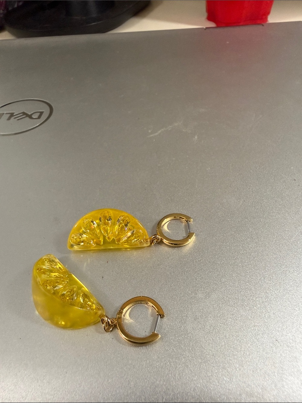 Stunning pair of lucite lemon pierced earrings. Never worn. Just beautiful ! - Picture 4 of 6
